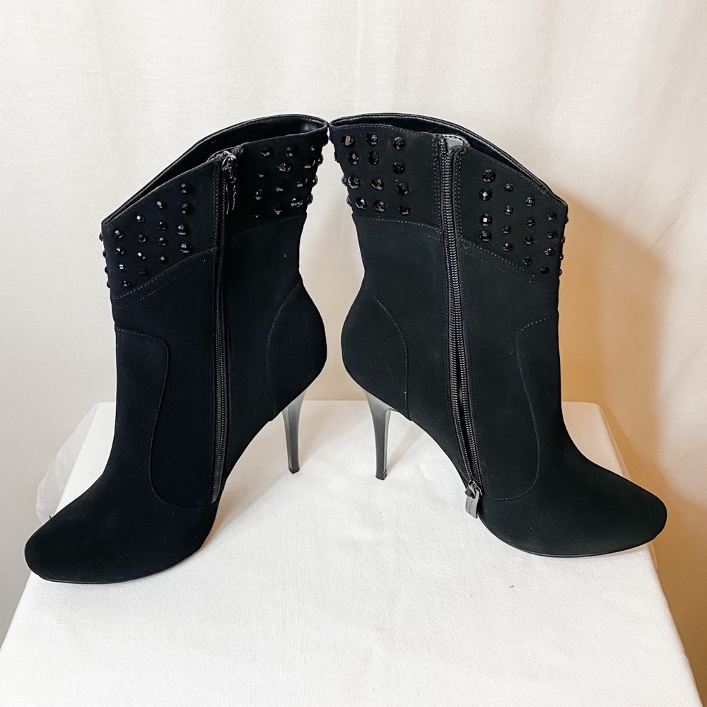 **NWB** NINA - Lillian-YY Studded Heeled Bootie